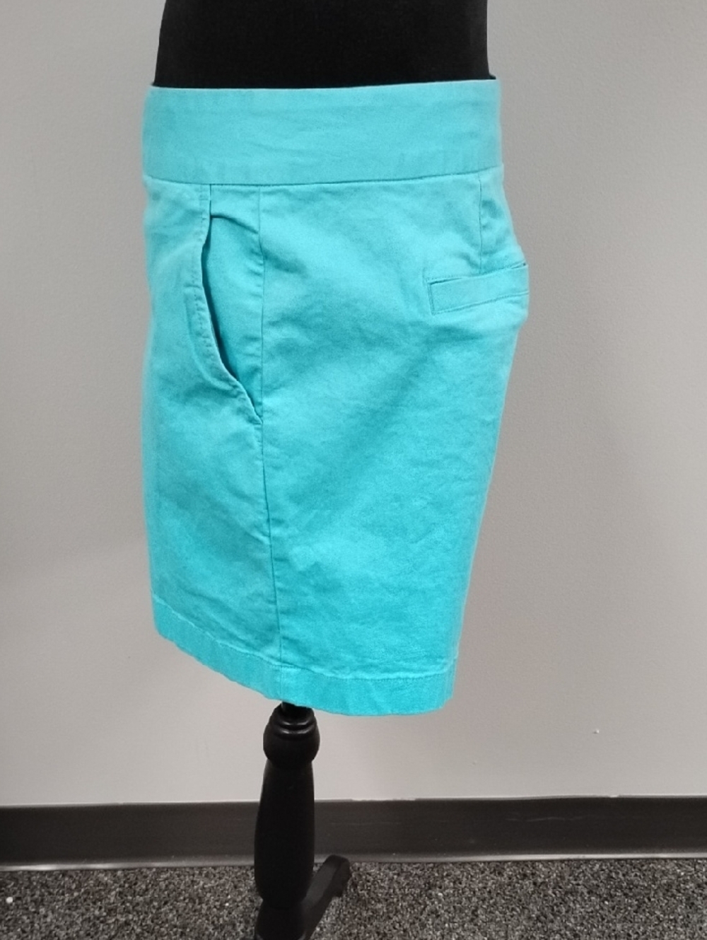 Vineyard Vines Turquoise Cotton Bermuda Shorts, Sz 12 - Picture 6 of 7